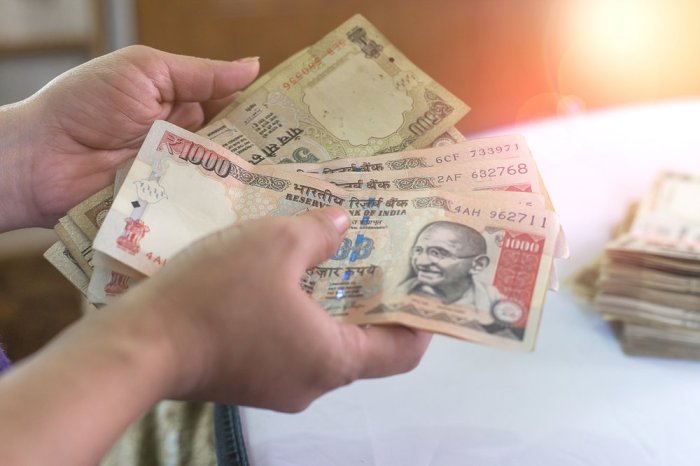 Индийцам грозит штраф и тюремное заключение за хранение старых банкнот
